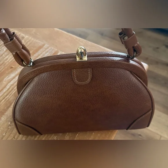 Jaclyn Brown Vintage Purse Brass kiss-lock Zip Pockets Flap top handle - Picture 3 of 9